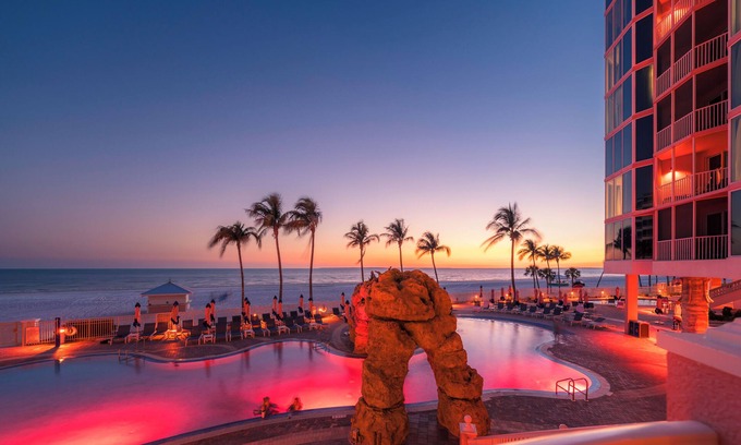 Fort Myers Beach Resort | Pink Shell Beach Resort and Marina