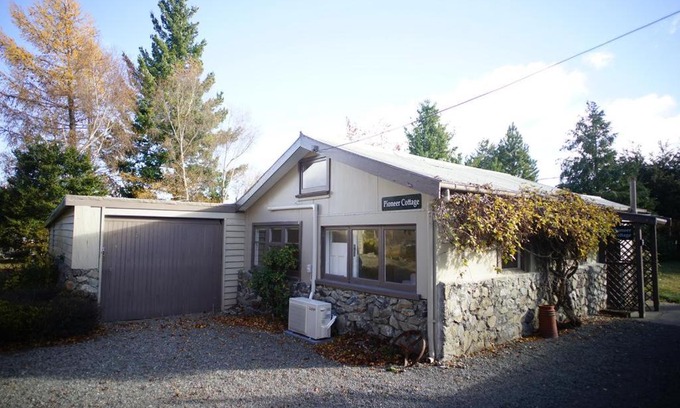 Lake Tekapo Apartment | Pioneer Cottage