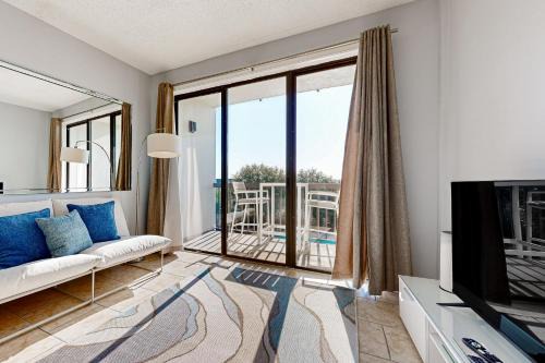 Fort Walton Beach Hotel | Pirates Bay B314