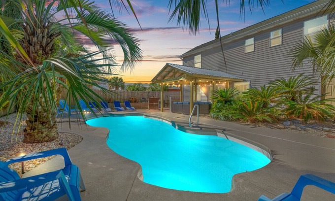 El Centro Beach House | Pirates Cove: PrvtPool, HtTub, FirePit, GameRoom, 5MinWalk2Bch, FREE Activities!