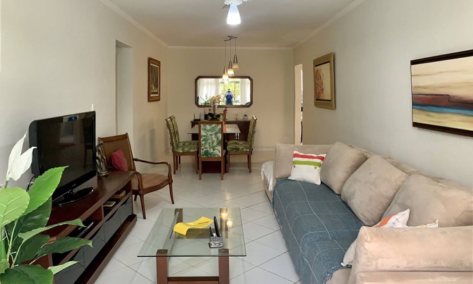 Pitangueiras Apartment | Pitangueiras - One block from the beach! Excellent, Unmissable π