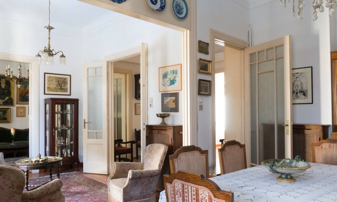 Plaka House | Plaka Vintage 3BR Apartment in Central Athens by JJ Hospitality