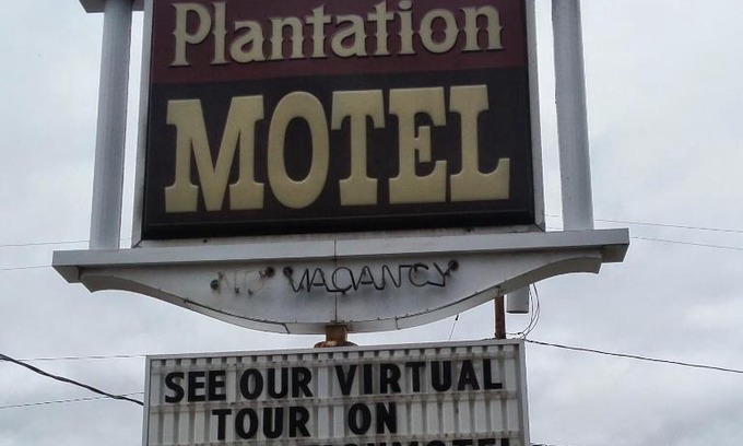 Huron Hotel | Plantation Motel