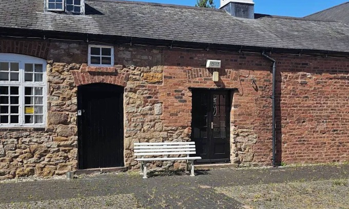 Connah's Quay House | Plas Bellin Terraced