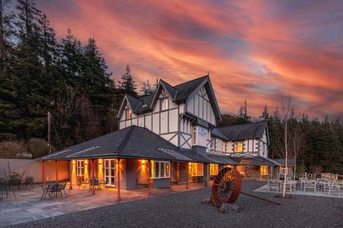 Rhiwbryfdir Hotel | Plas Weunydd
