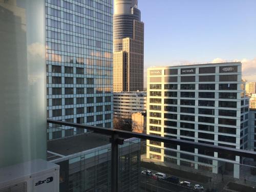 Mirow Apartment | Platinum Towers Hotel Apartments