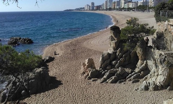 Platja d'Aro Apartment | PLATJA D'ARO- APP T3 - 50m SEA - SWIMMING POOL - PARKING available -