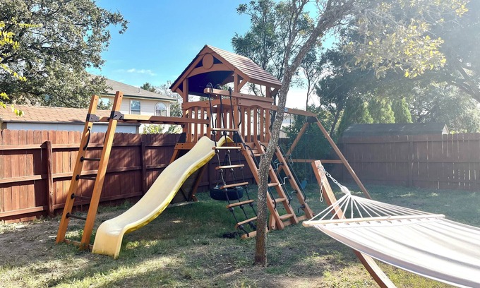 West San Antonio House | Playset & Gameroom SeaWorld Home