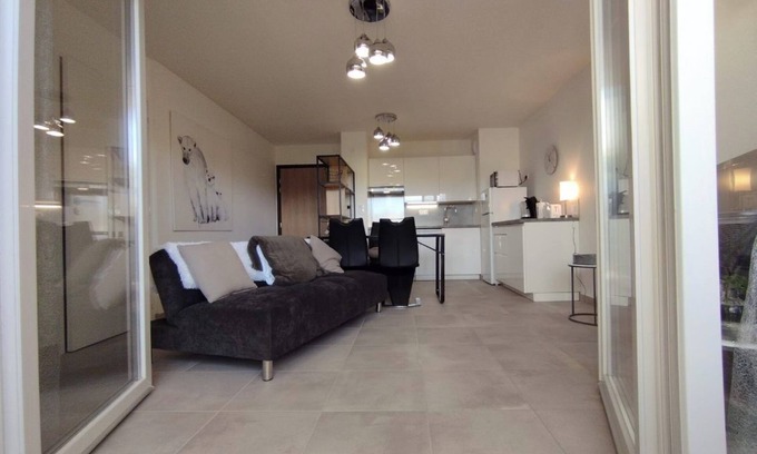 Albi Apartment | Pleasant and comfortable T2 apartment Albi city with secure private parking.