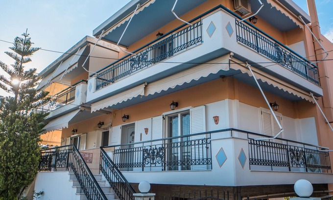 Paleros House | Pleasant and enjoyable stay