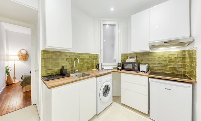 Charonne Apartment | Pleasant apartment with WiFi in Vincennes Near Metro 1