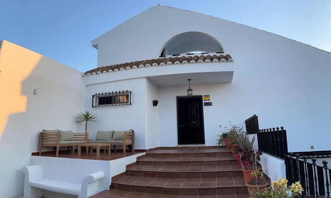 Roquetas de Mar Villa | Pleasant Studio House in front of the beach