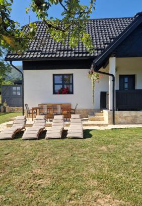 Vrelo Korenicko House | Plitvice Apis