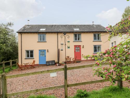 Yeoford House | Plum Cottage