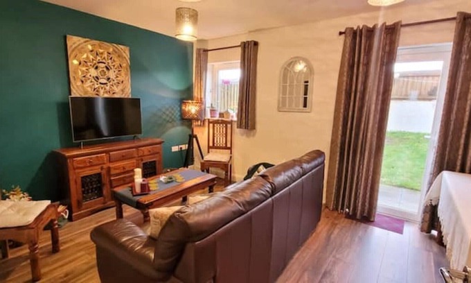 Plymouth House | Plymouth Townhouse