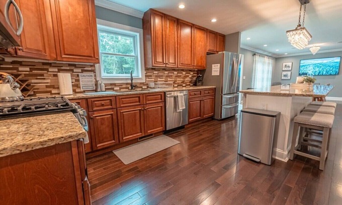 Albrightsville House | Pocono Chateau>Hot Tub|GameRoom|Theater|Fireplaces