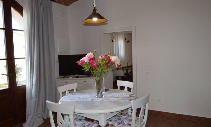 Castagneto Carducci Apartment | Podere le Bozze "Cuoricino" just 10 minutes from the sea