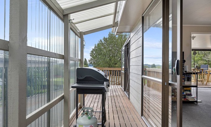 Rototai House | Point Retreat - Lake Rotoiti Holiday Home
