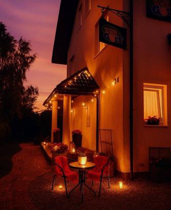 Rewal House | Pokój czteroosobowy Villa Honoratka z placem do Mini golfa