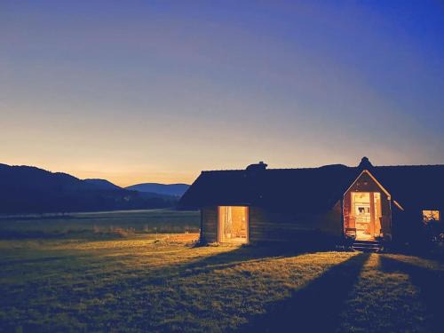 Regietow Ski Chalet | Polanka Beskid Niski cute cabin with spectacular views