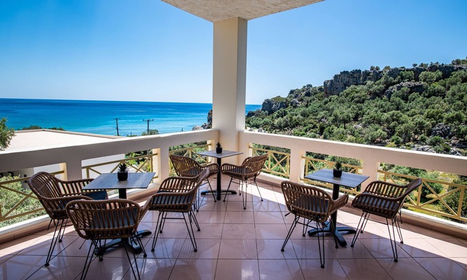 Ano Rodakino Hotel | Polyrizos Hotel