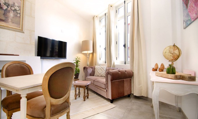 Libourne Apartment | Pompidou Residence – apt 102 Vintage