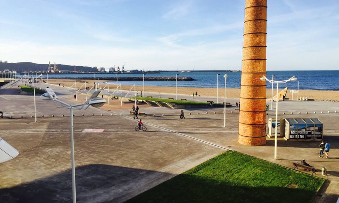 Distrito Oeste Apartment | Poniente beach front line