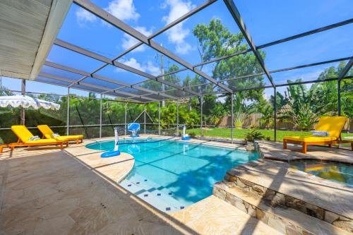 Palm Harbor House | Pool games more fun for everyone
