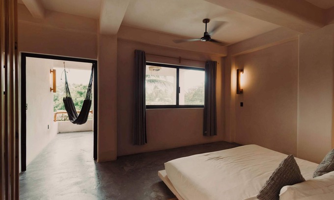 Santa Maria Apartment | Pool Garden View Loft| King Bed | 2 Baths | WiFi