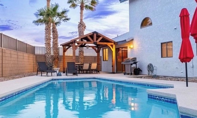 Bullhead City House | Pool Home! just MINUTES to Laughlin, Casinos, Colorado River, Lake Mohave