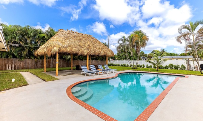 Boca Raton House | Pool Home W Beautiful Tiki Hut - 3 Bed 3 Bath. 1 mile from beach!