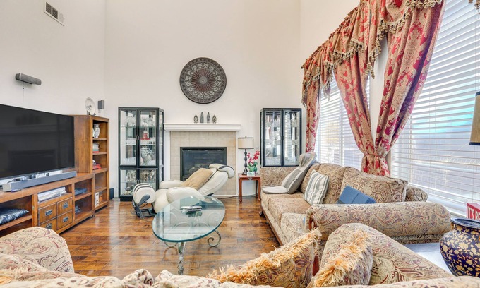 Wolf Creek House | Pool & Hot Tub Access: Spacious Home in Temecula!