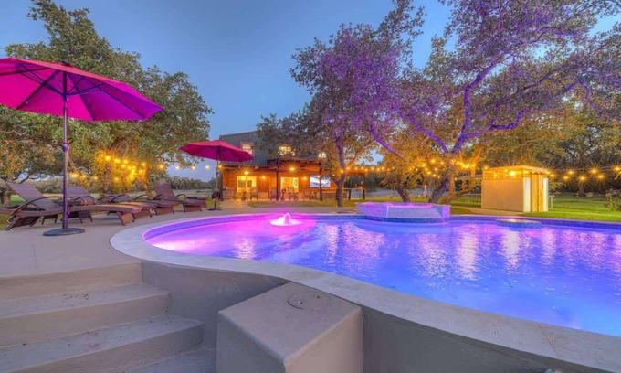 Johnson City House | Pool+Hot-Tub, Pickleball-Whiskey & Wine Room