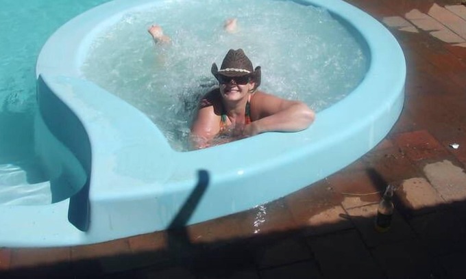 Broken Hill House | Pool House accommodation