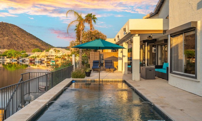 Arrowhead Lakes House | Pool| Lake Views |Private Dock |Paddleboat |Oasis