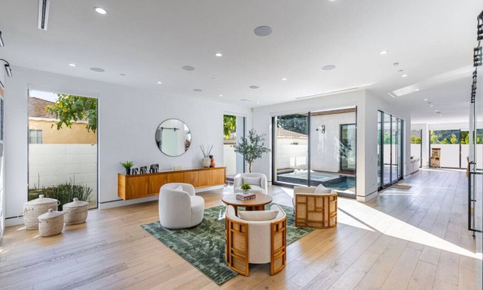 Venice House | Pool, spa, rooftop, back yard, gym, fire pit, games and more
