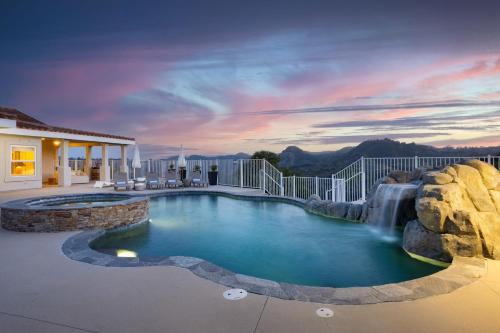 Temecula House | Pool Views Hot Tub Fire Pit Arcade Vista Clara by AvantStay