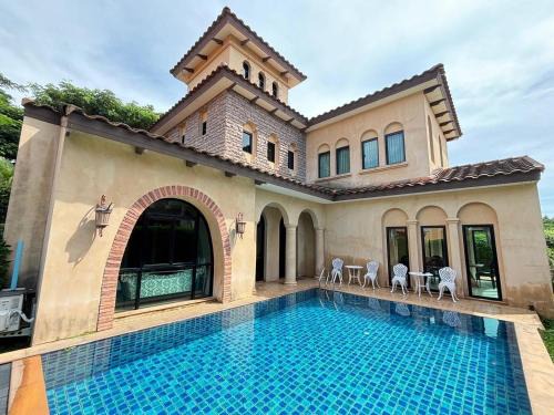 Na Chom Thian Villa | Pool Villa at Chivani Pattaya by Payaa International