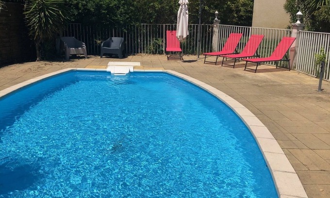 Afa House | pool villa