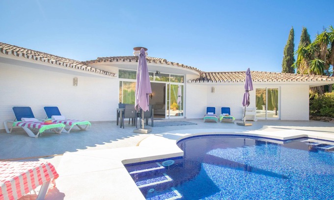Rancho Domingo Villa | Pool Villa Rancho Domingo family friendly, Benalmádena, Spain