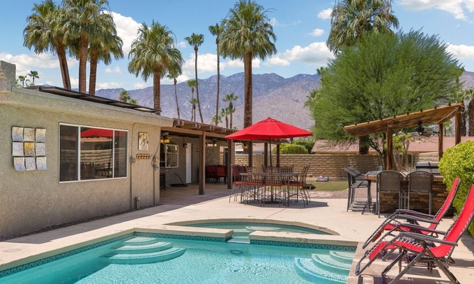 Araby House | Poolside Serenity Under the Palms