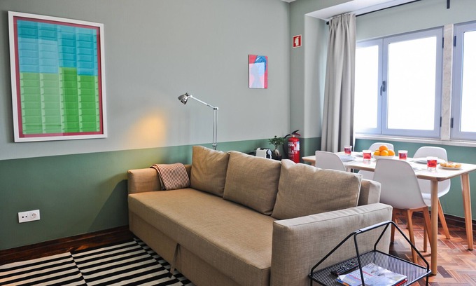 Santo Antonio Apartment | Pop the cork in Lisbon by Misha's Place (5B)