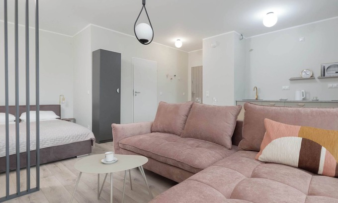 Mlyniska Apartment | Popiełuszki 2 | Elegant Studio | Balcony