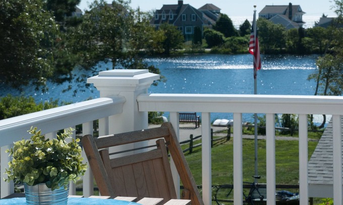 Popponesset House | Popponesset-3 bedrooms, 4 baths, w/outdoor shower