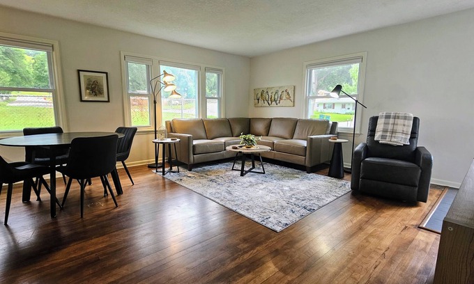 Rochester House | ☆Poppy's Paradise: A Dharma Dwellings Designed Home☆