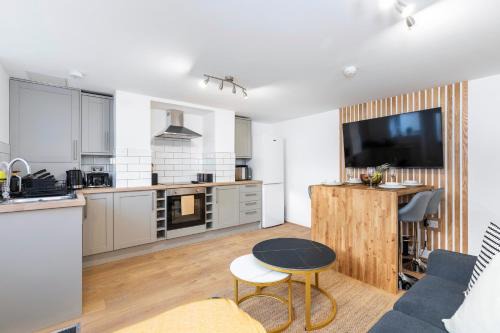 Leeds Apartment | Popular Two Bed Apt in Leeds City