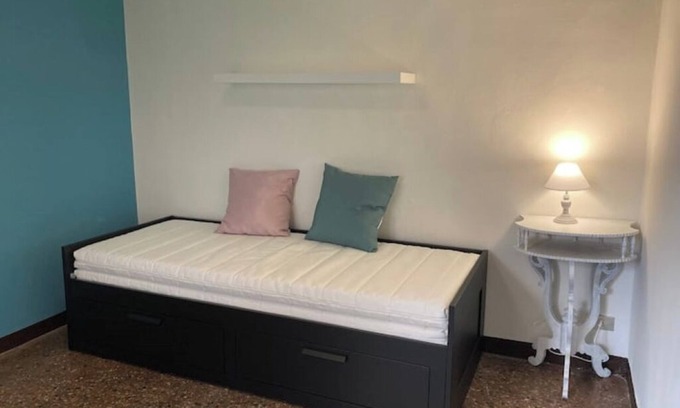 Historic Center Apartment | "Portico dei Servi": Central Historical Apartment