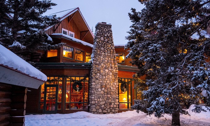 Lake Louise Hotel | Post Hotel & Spa