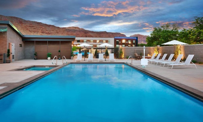 Moab Hotel | Powder Hound Suite | King + Queen Sofa Sleeper at Gravity Haus Moab