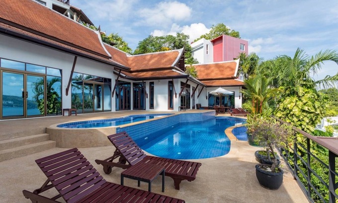 Patong Villa | Pra Nang Villa 4102 – 5 Bedroom Luxury Villa with Stunning Patong Beach Views